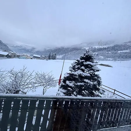 Lägenhet Window On The *